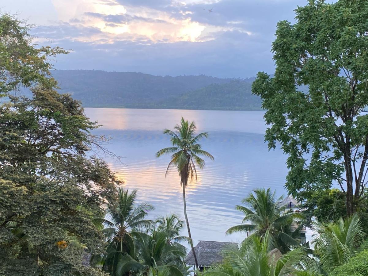 Finca Vela Lodge Bocas del Toro Exteriör bild